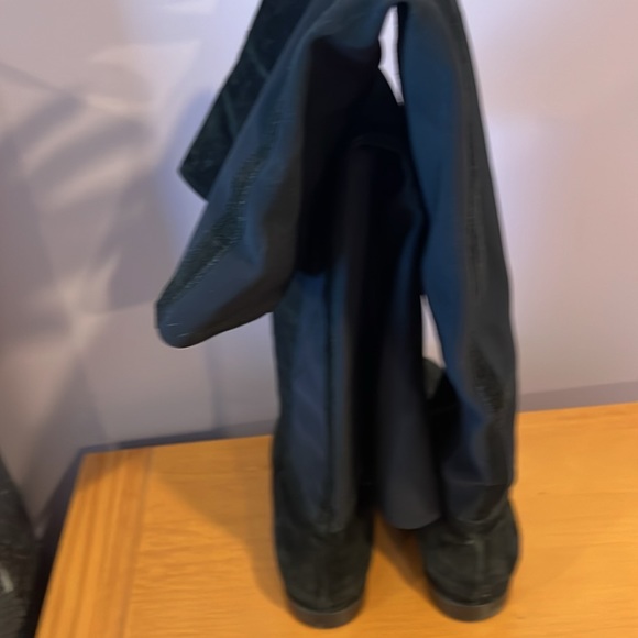 Suede black over-the-knee boots Size 39. Pull-on with stretch back. Used. - Picture 8 of 9